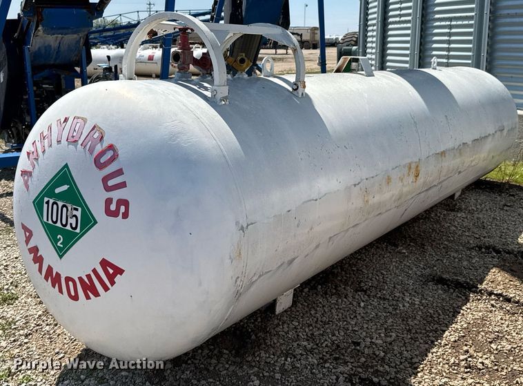 image for item DO0813 2000 Trinity Industries NH3 tank