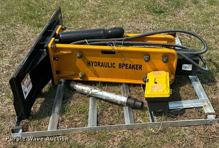 image for item DO0832 2024 Wolverine CB-11-750F skid steer breaker