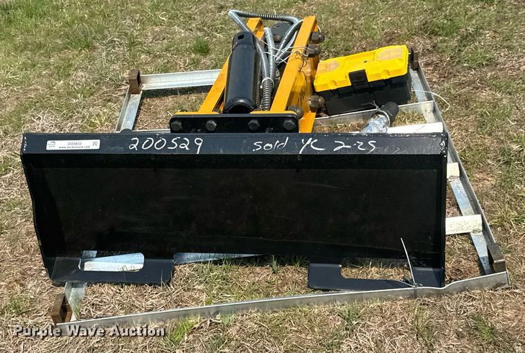 image for item DO0832 2024 Wolverine CB-11-750F skid steer breaker