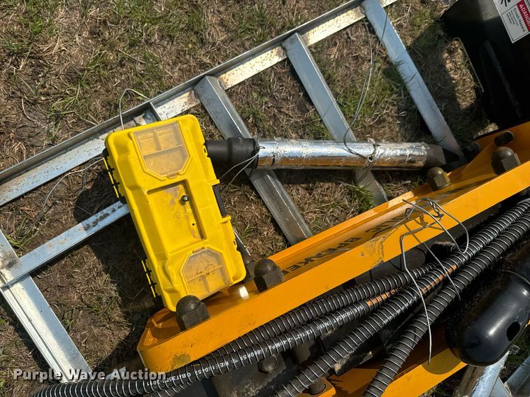 image for item DO0832 2024 Wolverine CB-11-750F skid steer breaker