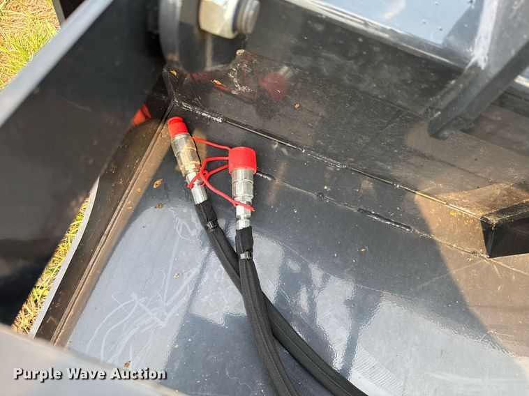 image for item DO0835 2023 Wolverine GB-11-72W skid steer grapple bucket