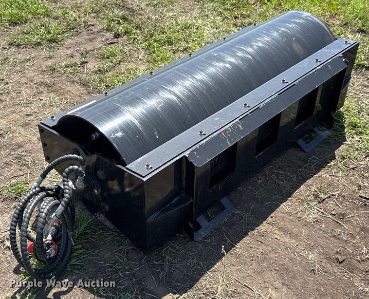 image for item DO0856 2024 Future FT-VR59 skid steer vibratory roller