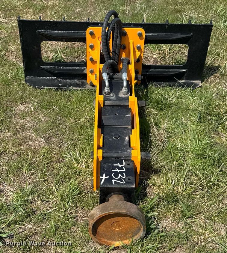 image for item DO0860 2025 Future FT-D680 skid steer post driver