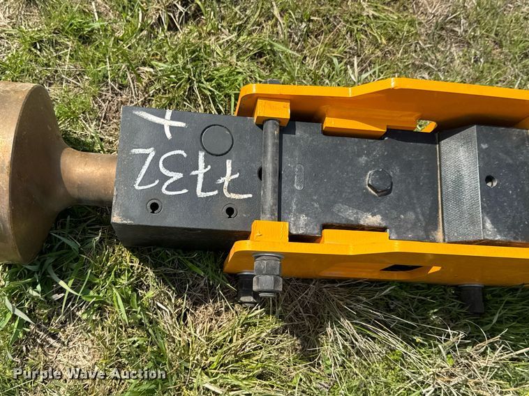 image for item DO0860 2025 Future FT-D680 skid steer post driver