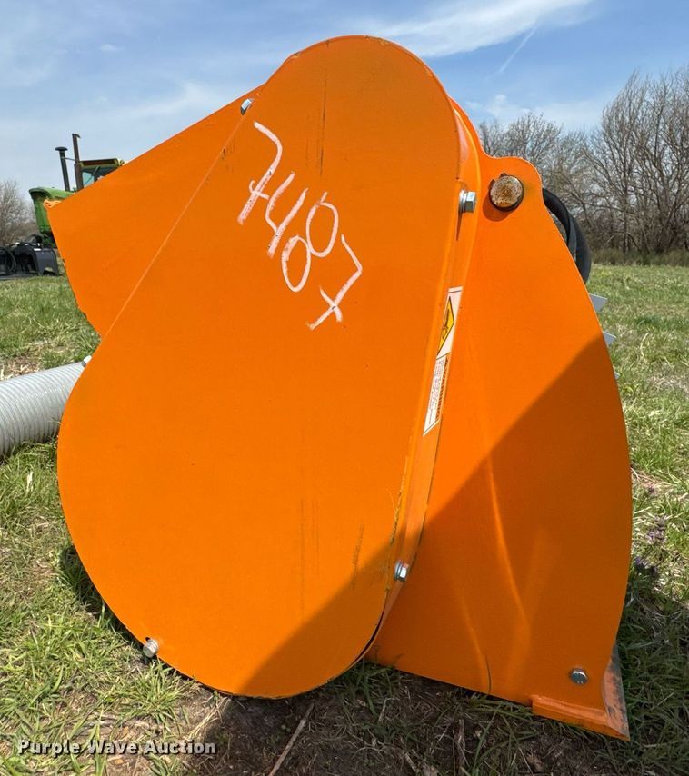 image for item DO0863 2024 LandHonor DCM-11-250G skid steer concrete mixer