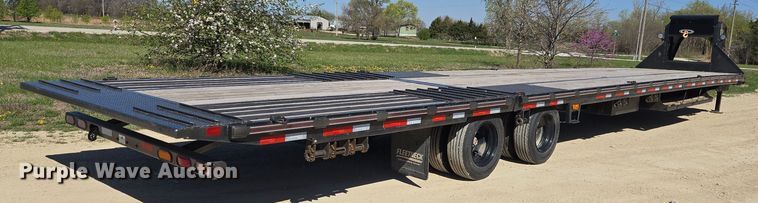 image for item DO7888 2022 RoadClipper hydraulic tail equipment trailer