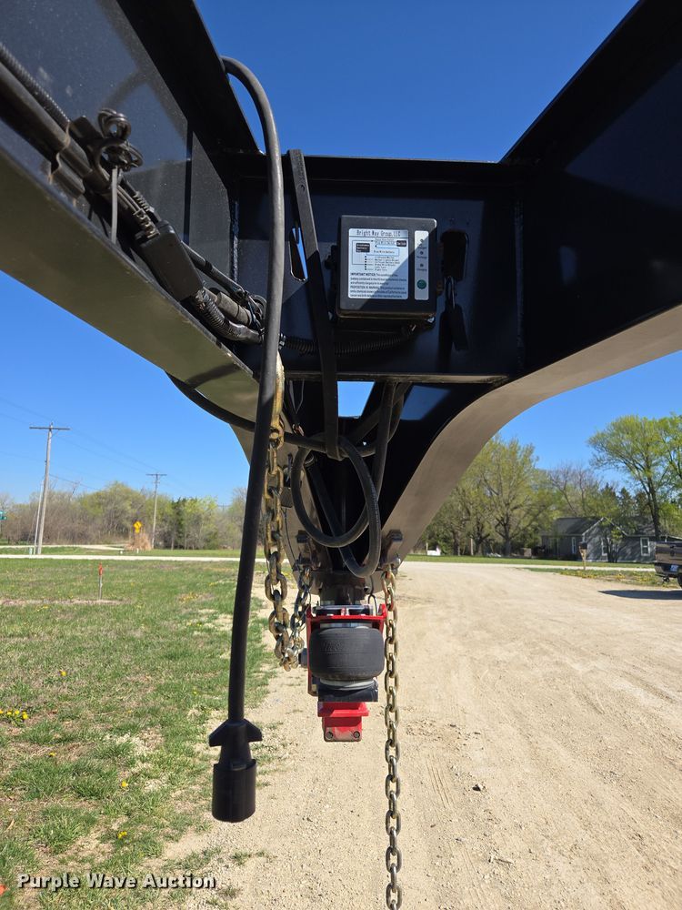 image for item DO7888 2022 RoadClipper hydraulic tail equipment trailer