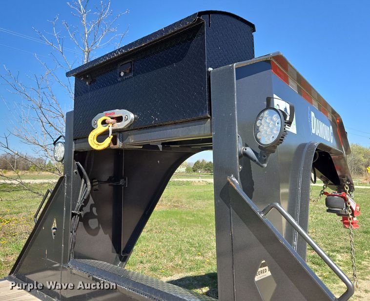 image for item DO7888 2022 RoadClipper hydraulic tail equipment trailer