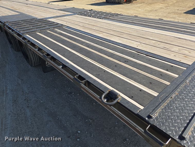 image for item DO7888 2022 RoadClipper hydraulic tail equipment trailer