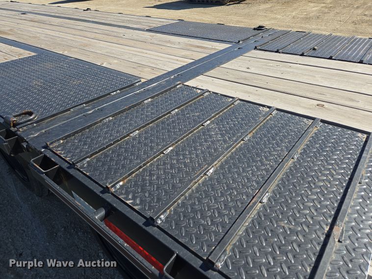 image for item DO7888 2022 RoadClipper hydraulic tail equipment trailer