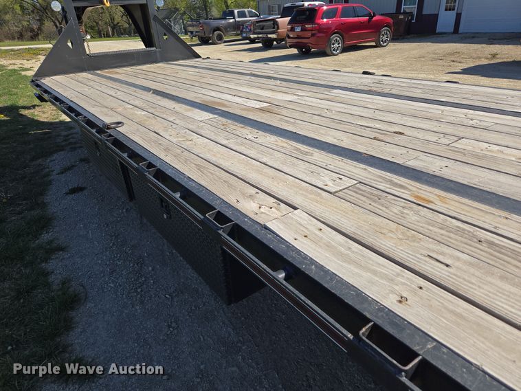 image for item DO7888 2022 RoadClipper hydraulic tail equipment trailer