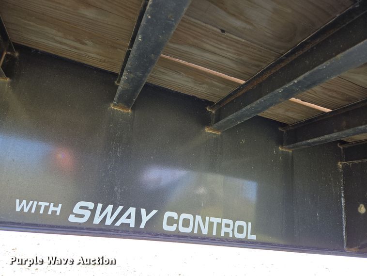 image for item DO7888 2022 RoadClipper hydraulic tail equipment trailer