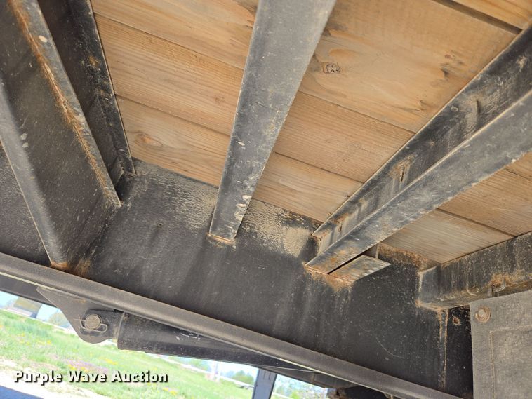 image for item DO7888 2022 RoadClipper hydraulic tail equipment trailer