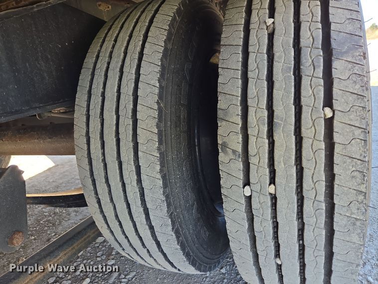 image for item DO7888 2022 RoadClipper hydraulic tail equipment trailer