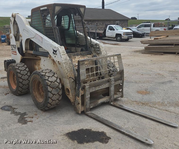 image for item DP6279 2006 Bobcat S250 skid steer loader