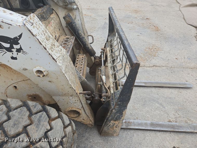 image for item DP6279 2006 Bobcat S250 skid steer loader