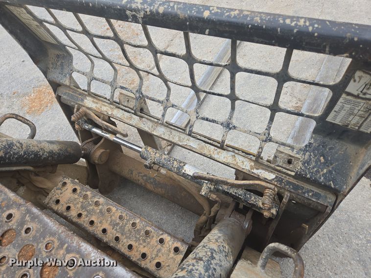 image for item DP6279 2006 Bobcat S250 skid steer loader