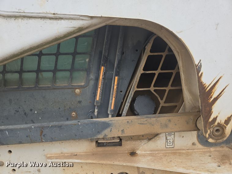 image for item DP6279 2006 Bobcat S250 skid steer loader