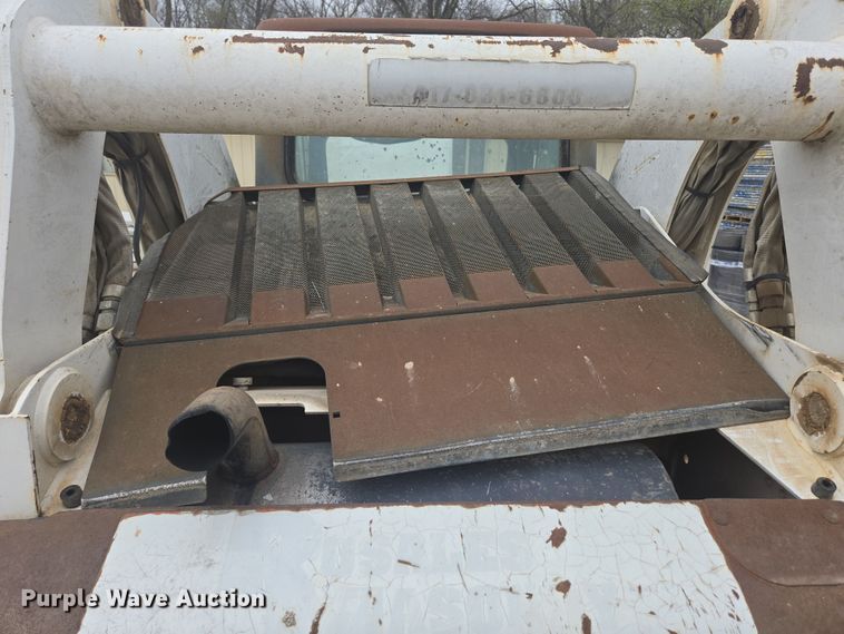 image for item DP6279 2006 Bobcat S250 skid steer loader