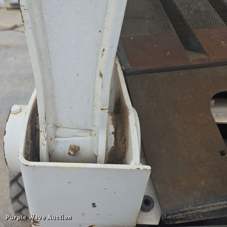 image for item DP6279 2006 Bobcat S250 skid steer loader