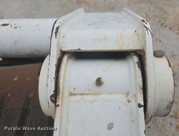 image for item DP6279 2006 Bobcat S250 skid steer loader