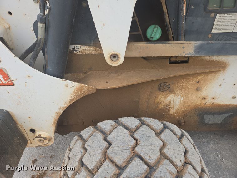 image for item DP6279 2006 Bobcat S250 skid steer loader