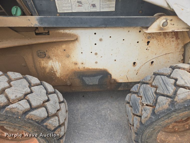 image for item DP6279 2006 Bobcat S250 skid steer loader