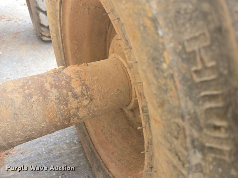 image for item DP6279 2006 Bobcat S250 skid steer loader