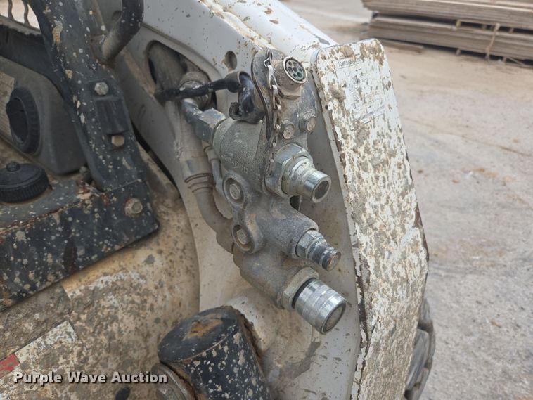 image for item DP6279 2006 Bobcat S250 skid steer loader