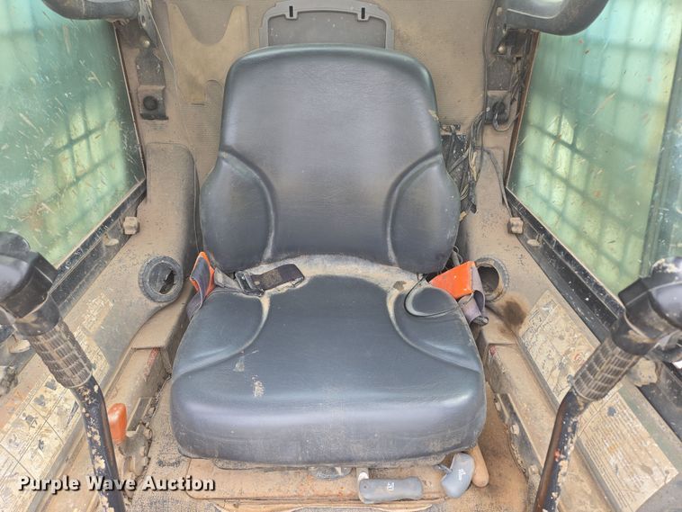 image for item DP6279 2006 Bobcat S250 skid steer loader