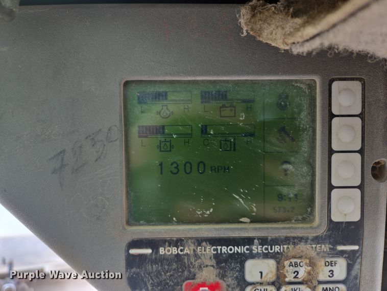 image for item DP6279 2006 Bobcat S250 skid steer loader