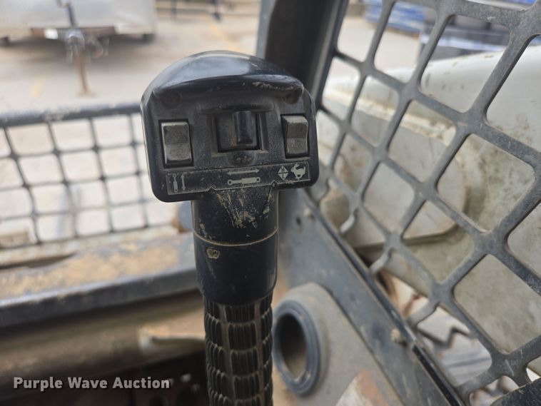 image for item DP6279 2006 Bobcat S250 skid steer loader