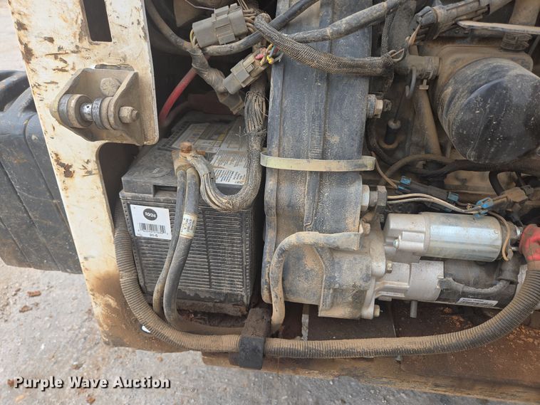 image for item DP6279 2006 Bobcat S250 skid steer loader