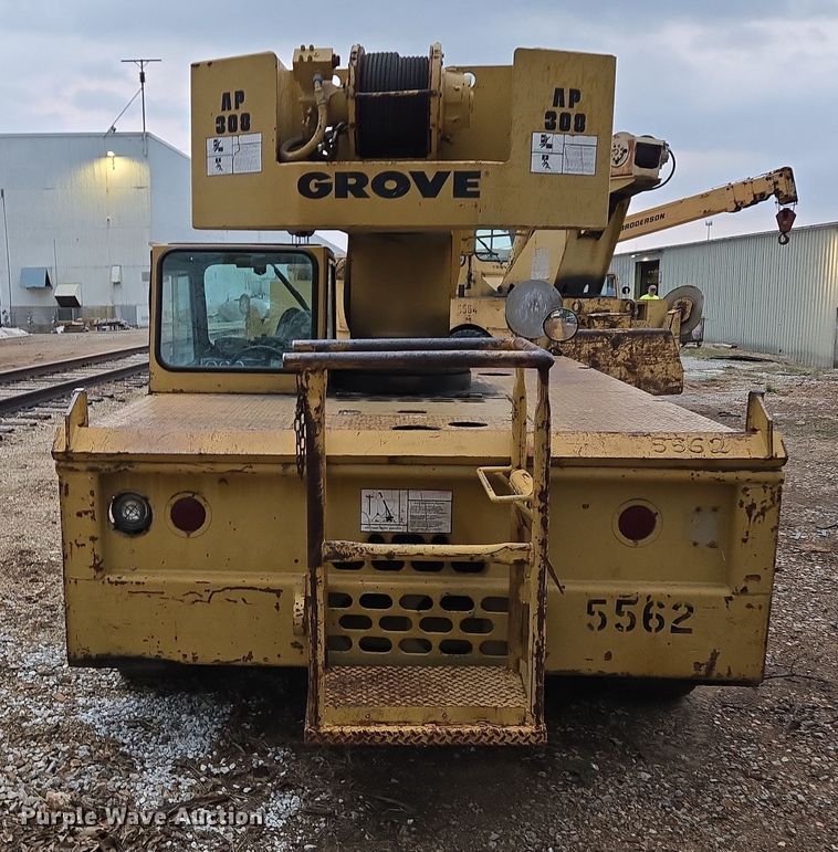 image for item DP6283 1990 Grove AP308 crane