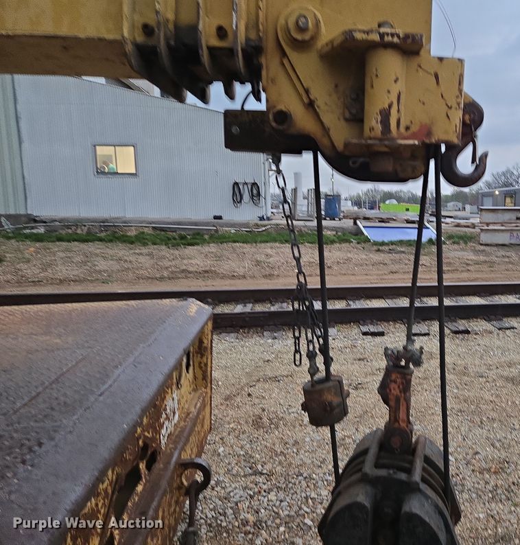 image for item DP6283 1990 Grove AP308 crane