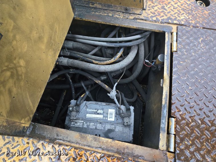 image for item DP6283 1990 Grove AP308 crane