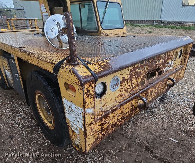 image for item DP6283 1990 Grove AP308 crane