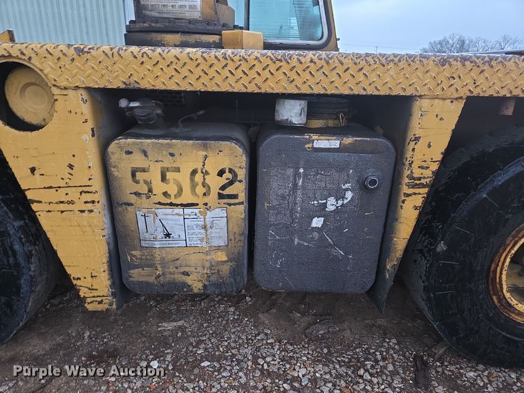 image for item DP6283 1990 Grove AP308 crane