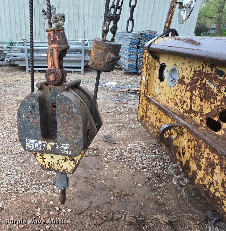 image for item DP6283 1990 Grove AP308 crane