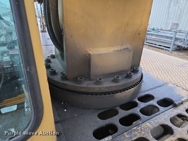 image for item DP6283 1990 Grove AP308 crane