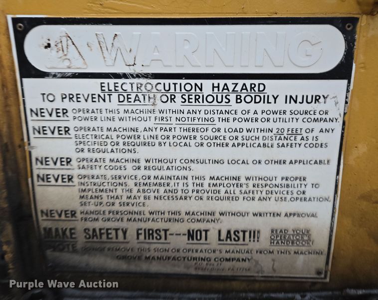 image for item DP6283 1990 Grove AP308 crane