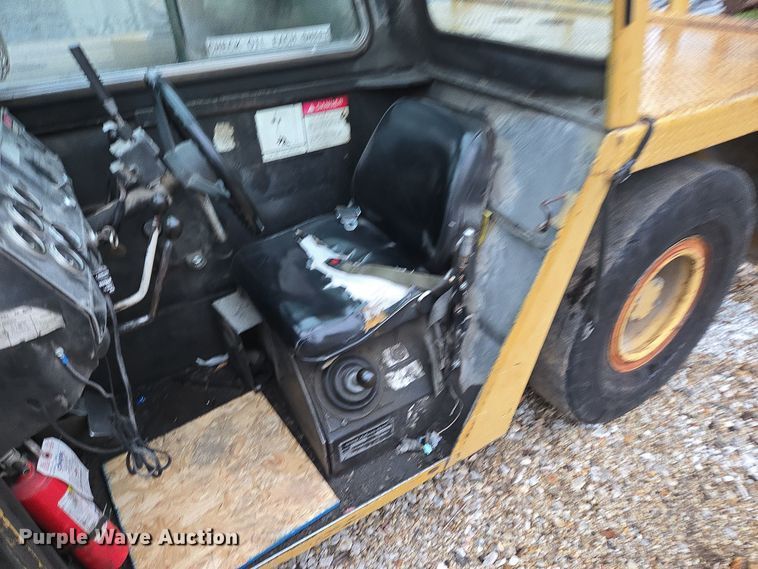 image for item DP6283 1990 Grove AP308 crane