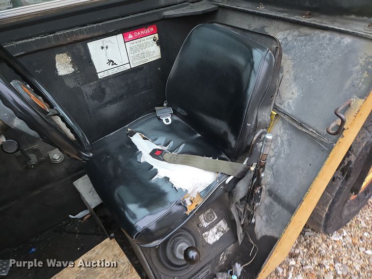 image for item DP6283 1990 Grove AP308 crane