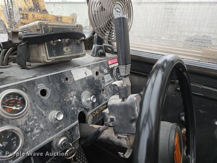 image for item DP6283 1990 Grove AP308 crane