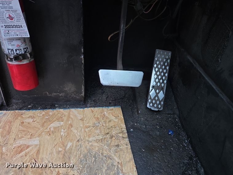 image for item DP6283 1990 Grove AP308 crane