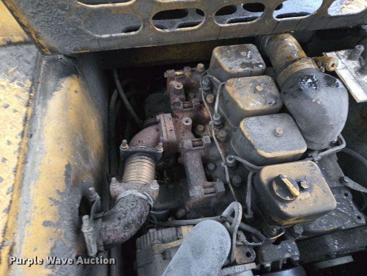 image for item DP6283 1990 Grove AP308 crane