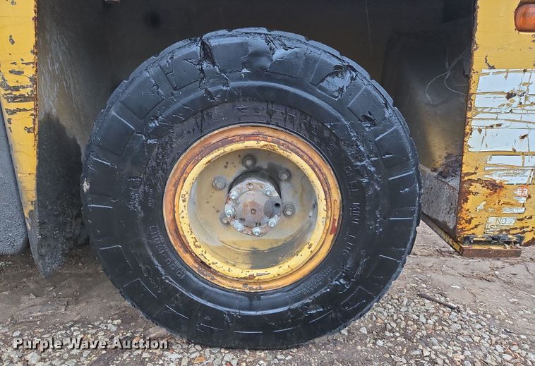 image for item DP6283 1990 Grove AP308 crane