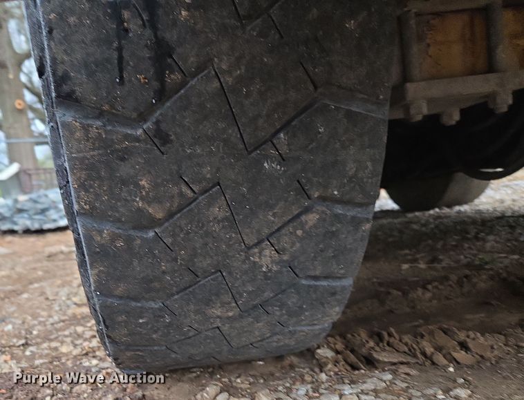 image for item DP6283 1990 Grove AP308 crane