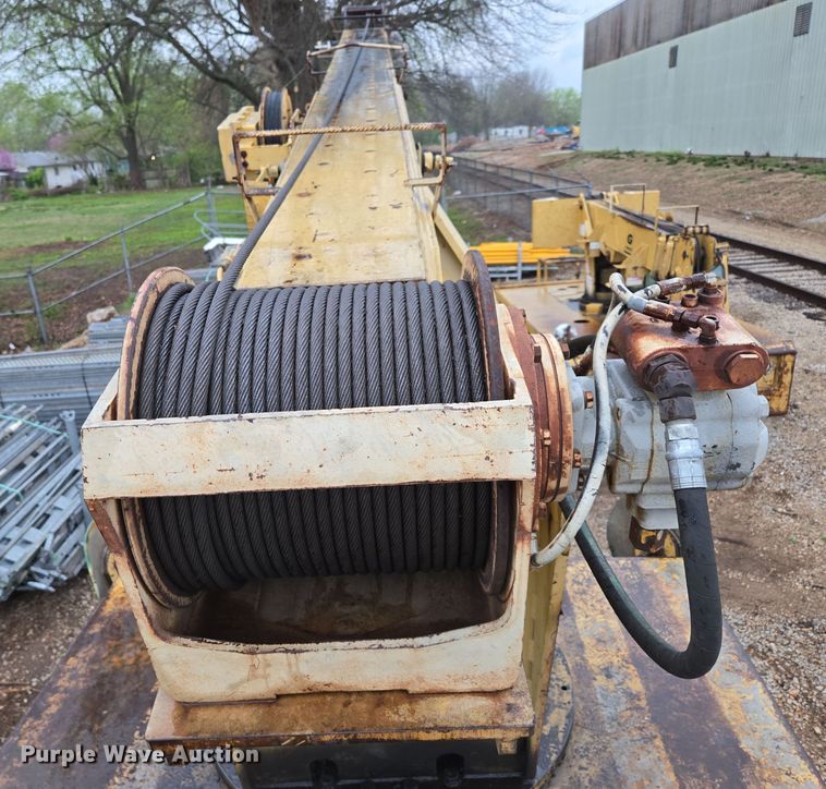 image for item DP6284 1990 Grove 1012 crane