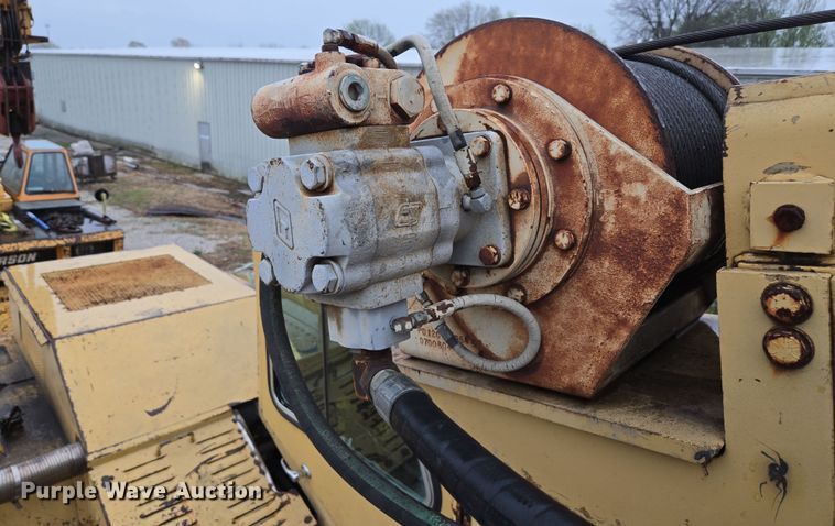 image for item DP6284 1990 Grove 1012 crane